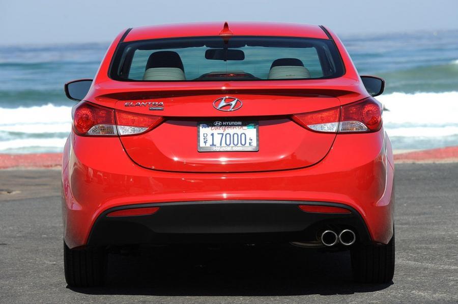  Hyundai Elantra Coupe 2012 года  (фото 46 из 88)